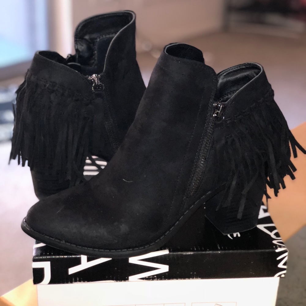 Black fringe booties